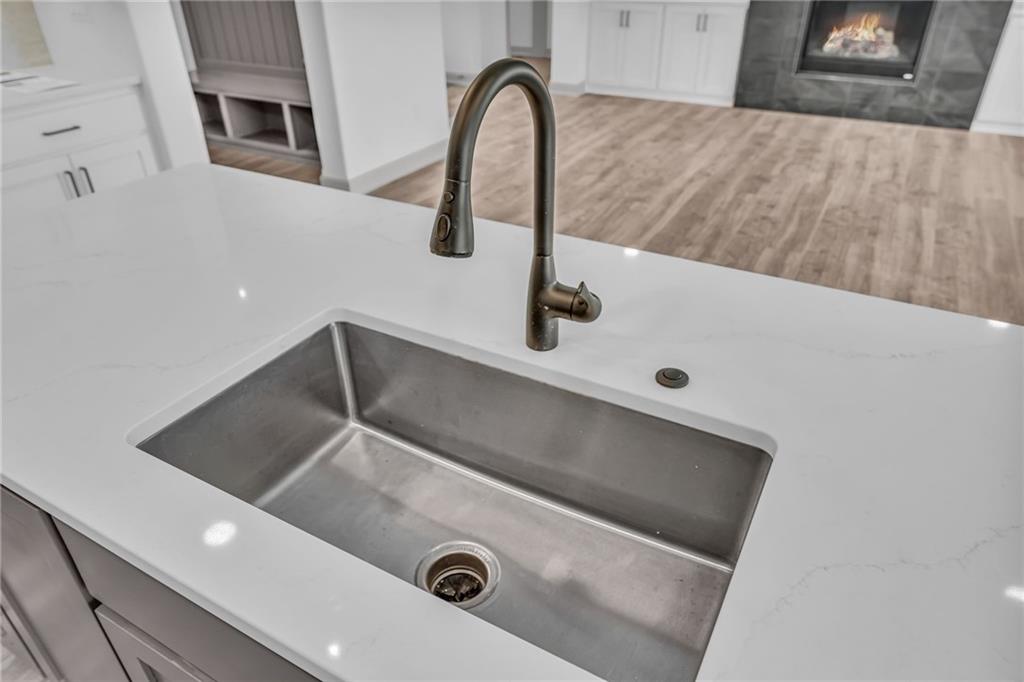 14033 S Landon Street Property Photo 15