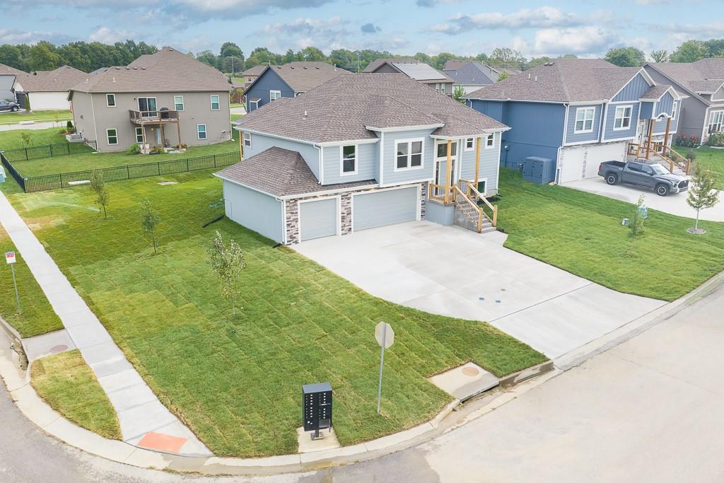 15624 Sheridan Court Property Photo 2