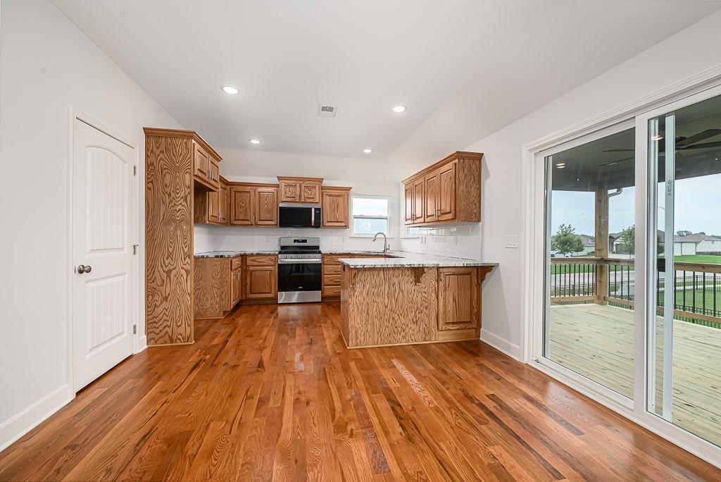 15624 Sheridan Court Property Photo 4