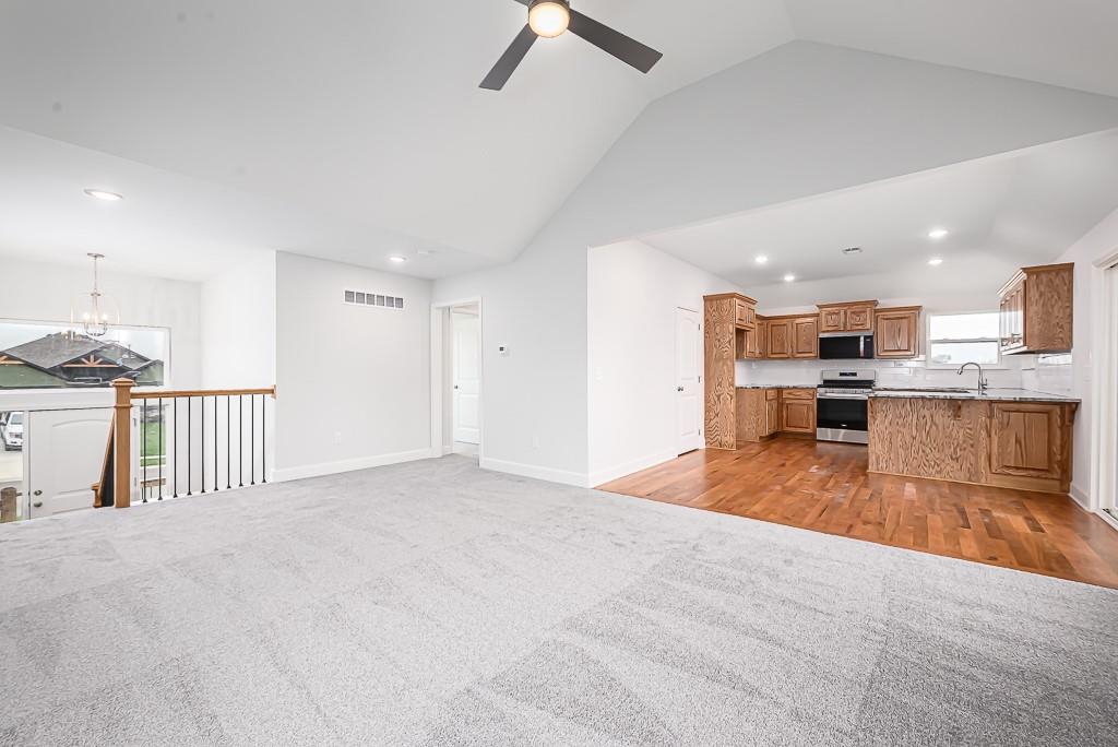 15624 Sheridan Court Property Photo 9