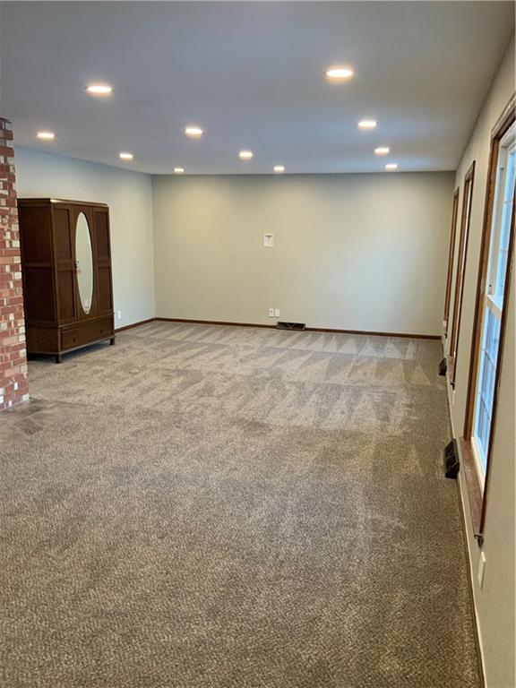 7 W Garfield Street Property Photo 8