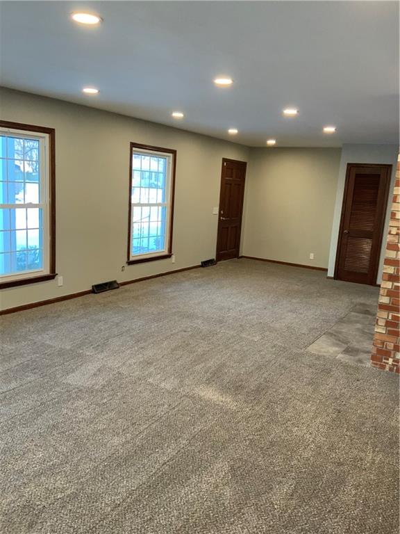 7 W Garfield Street Property Photo 10