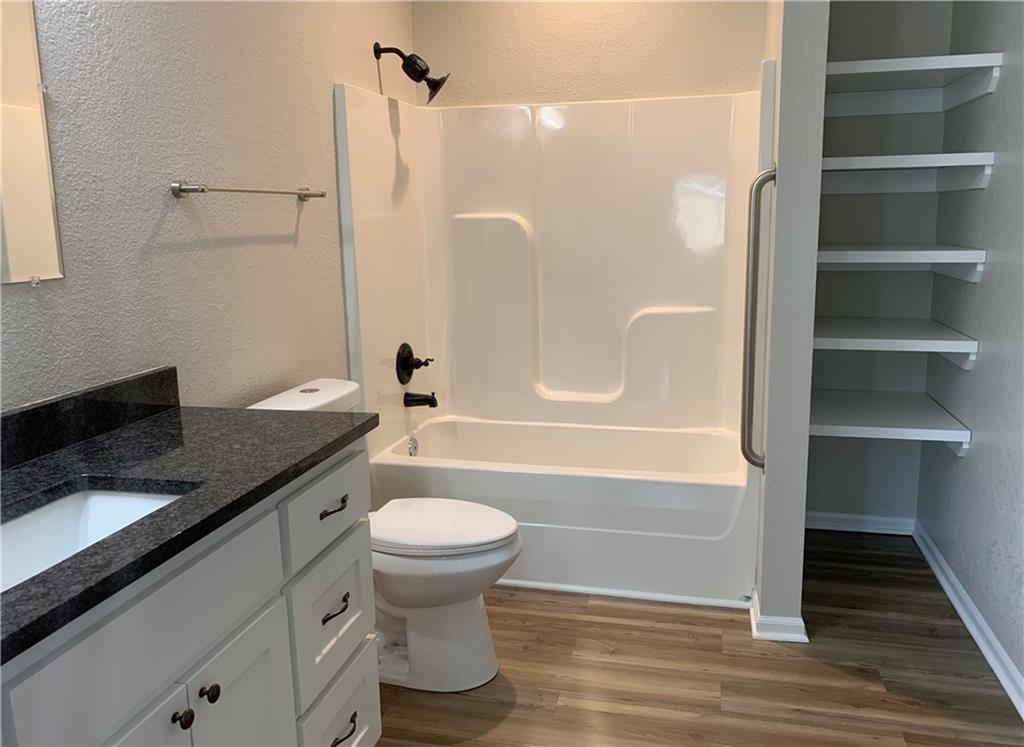 810 Riffle Drive Property Photo 8