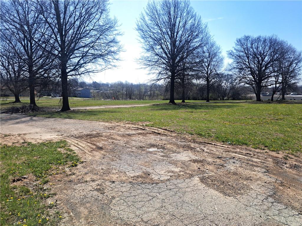 7205 Longview Road Property Photo 4