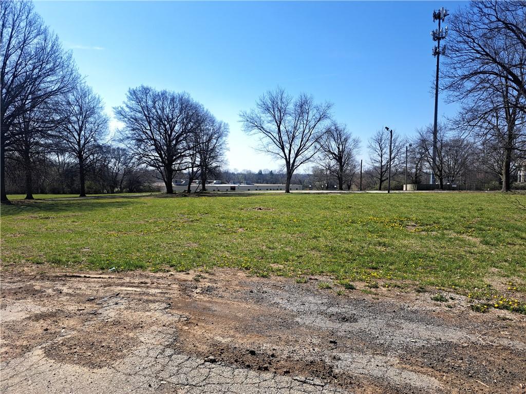 7205 Longview Road Property Photo 5