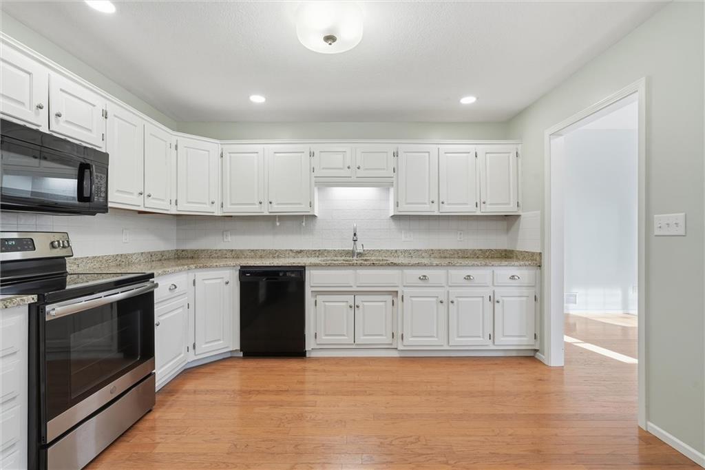 4624 Hearthside Drive Property Photo 13