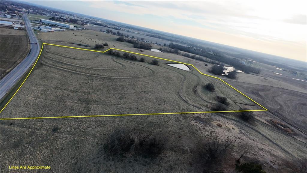 13 Highway Property Photo 3