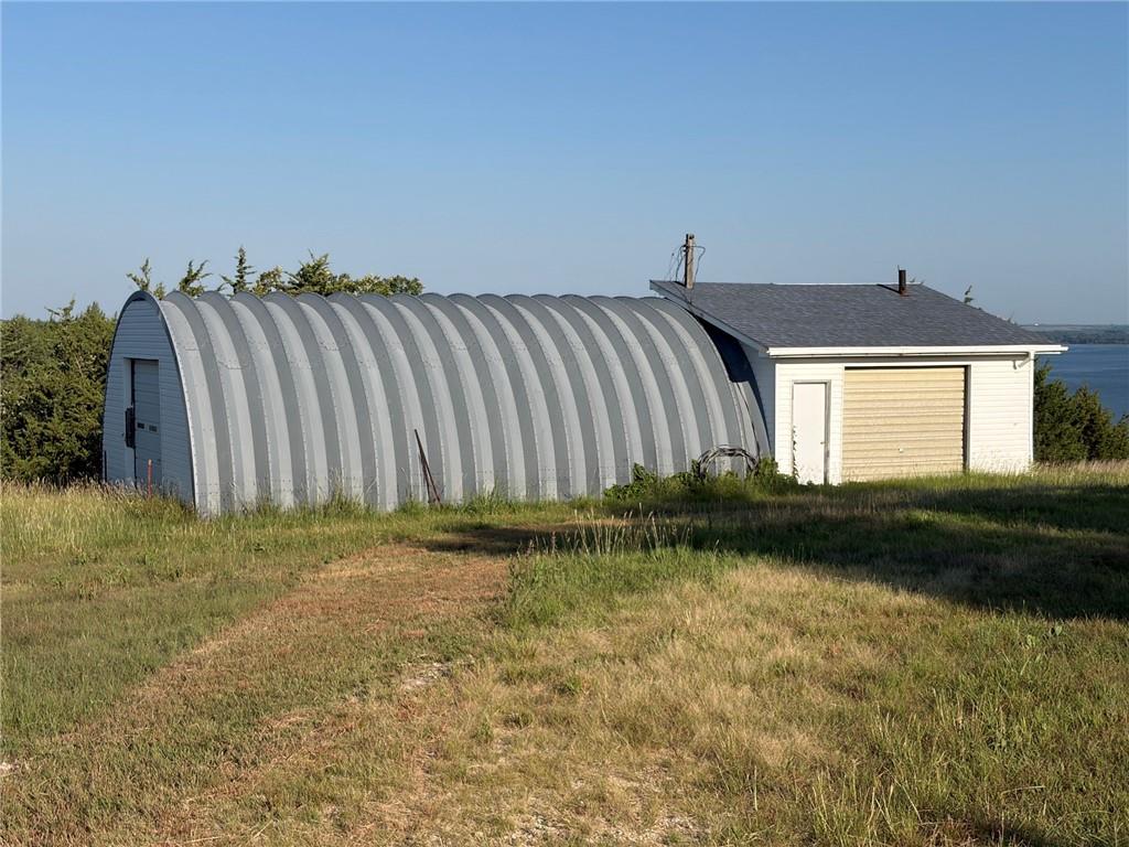 V Road Property Photo 8