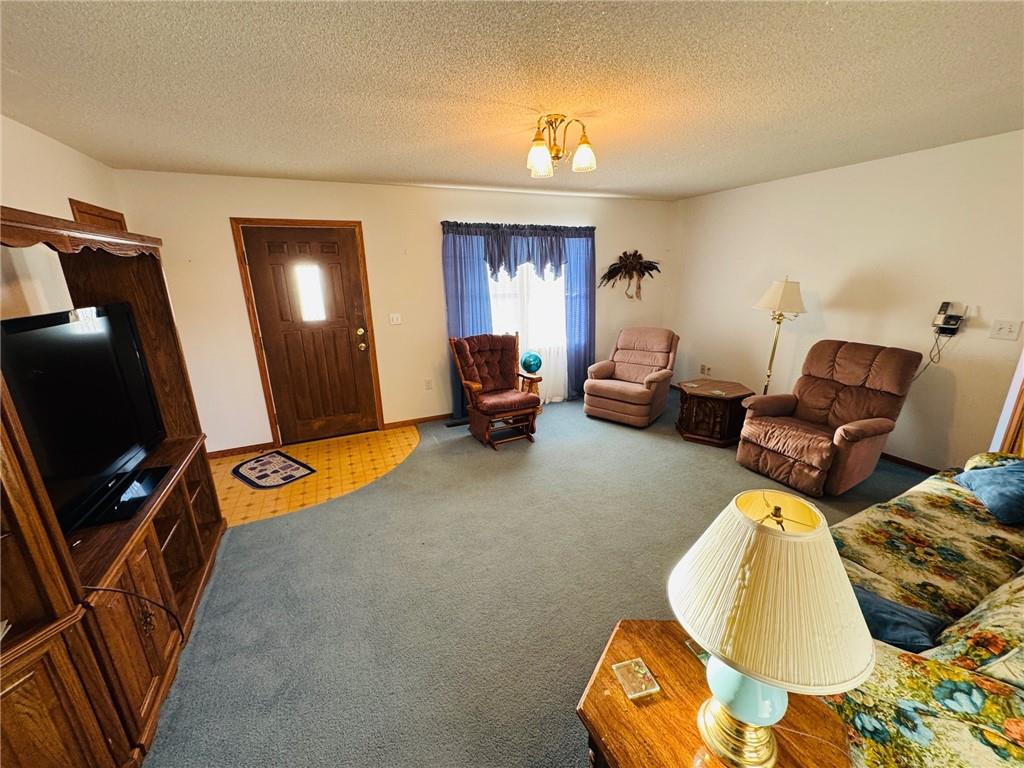 V Road Property Photo 14