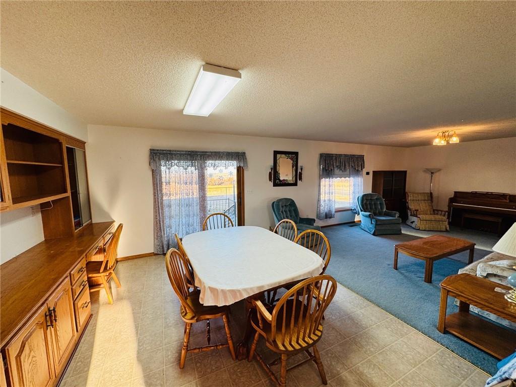 V Road Property Photo 23