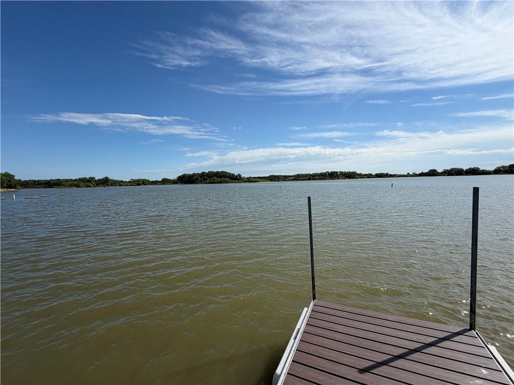 V Road Property Photo 33