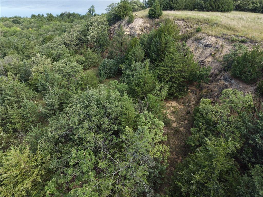 V Road Property Photo 41