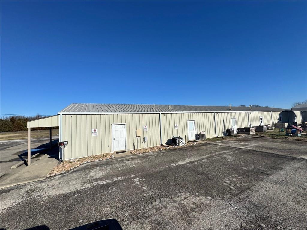 598 Se Dd Highway Property Photo 7