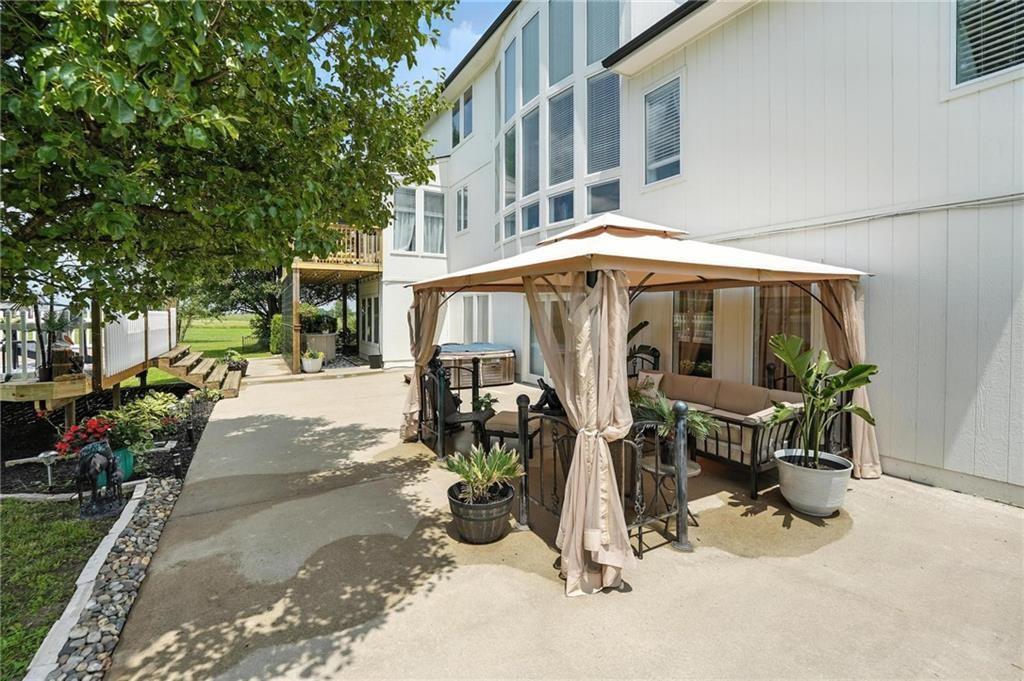 414 S Borgman Road Property Photo 43