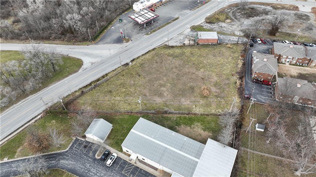 3407 S Blue Ridge Cut Off N/a Property Photo 5