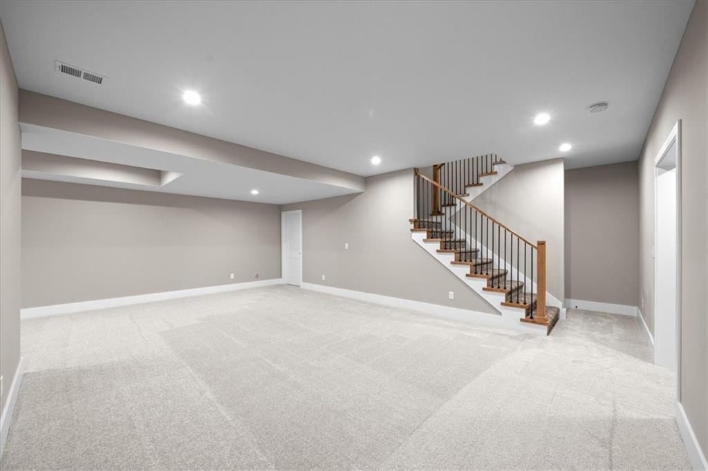 720 Ne Lone Hill Drive Property Photo 26