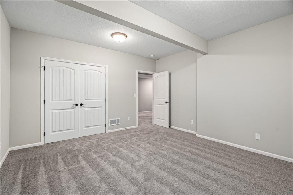 10216 N Winchester Avenue Property Photo 38
