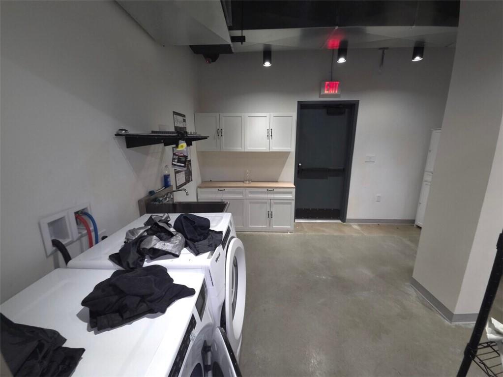7510 N Oak Trafficway Property Photo 25