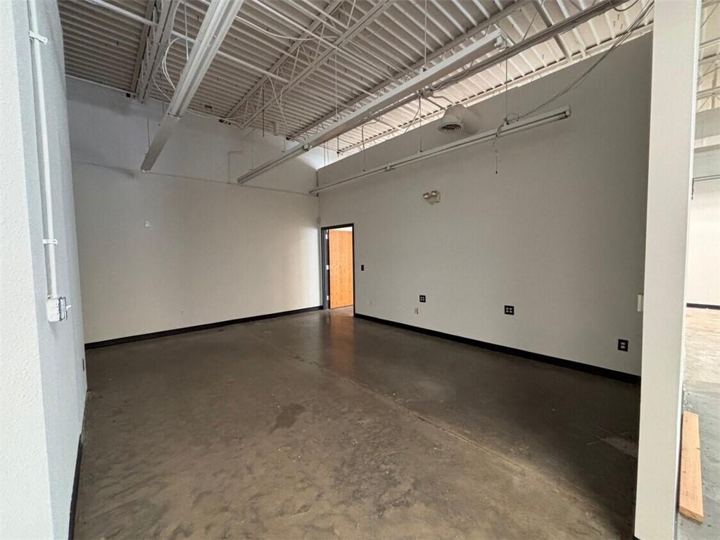 18675 E 39th Street Property Photo 37
