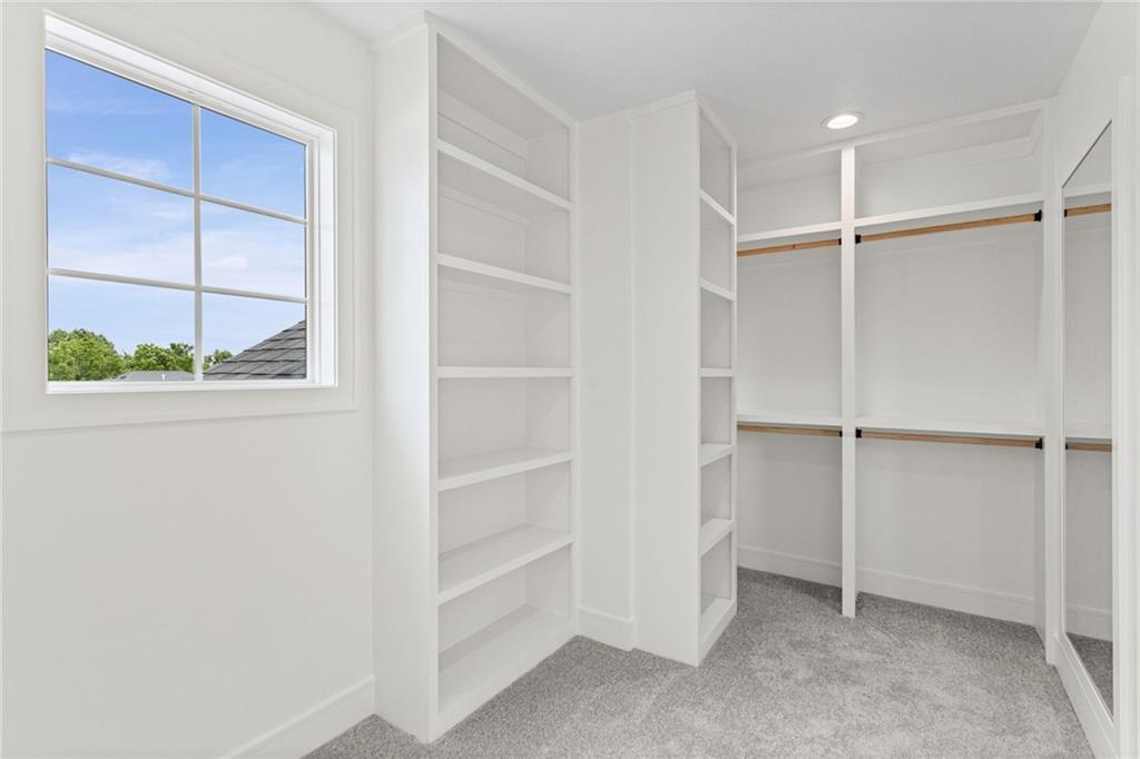 20702 Emerald Street Property Photo 17