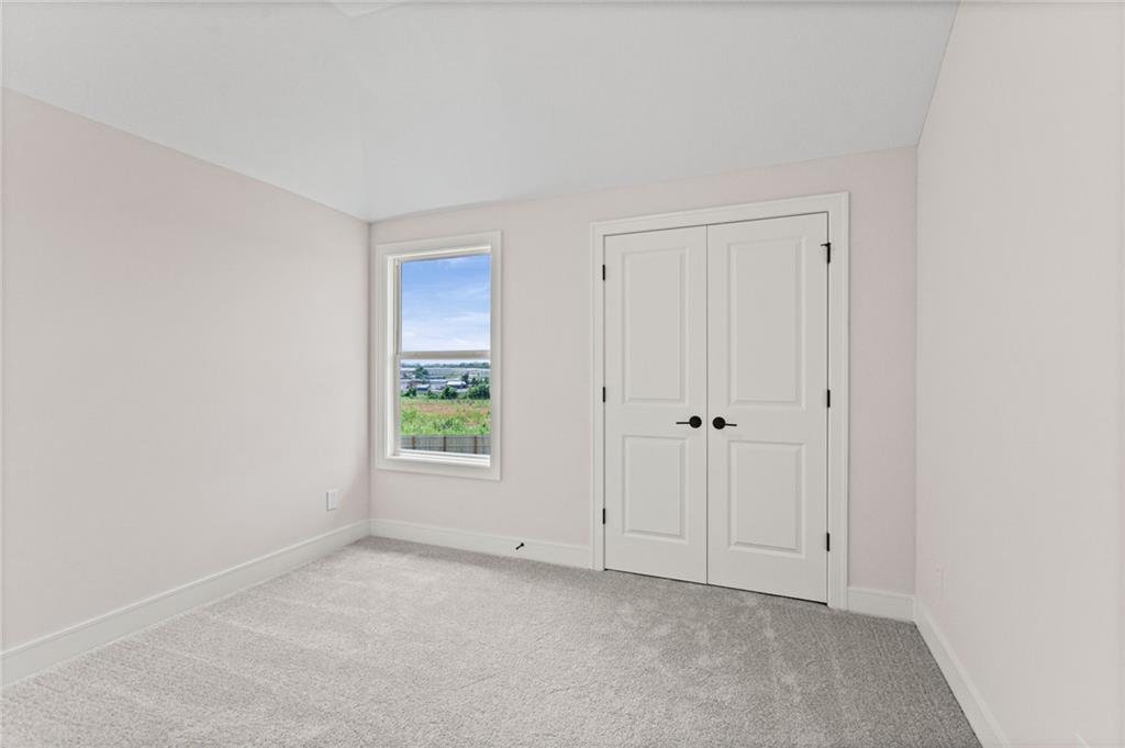 20702 Emerald Street Property Photo 18