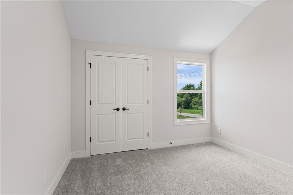 20702 Emerald Street Property Photo 19