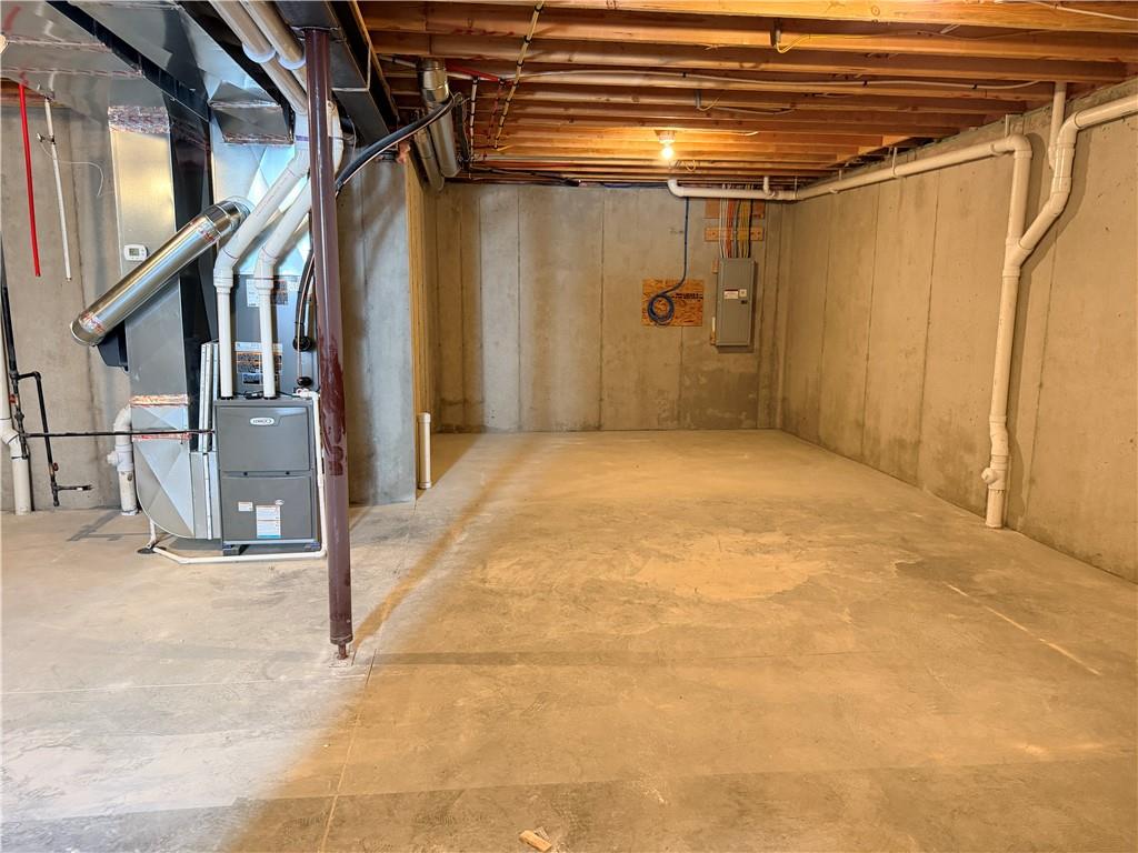 20702 Emerald Street Property Photo 28