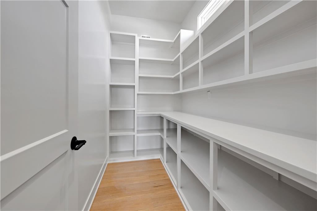 17401 Parkhill Street Property Photo 15