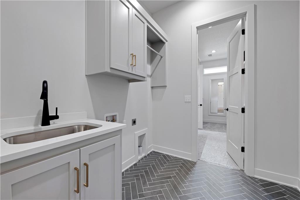 17401 Parkhill Street Property Photo 24