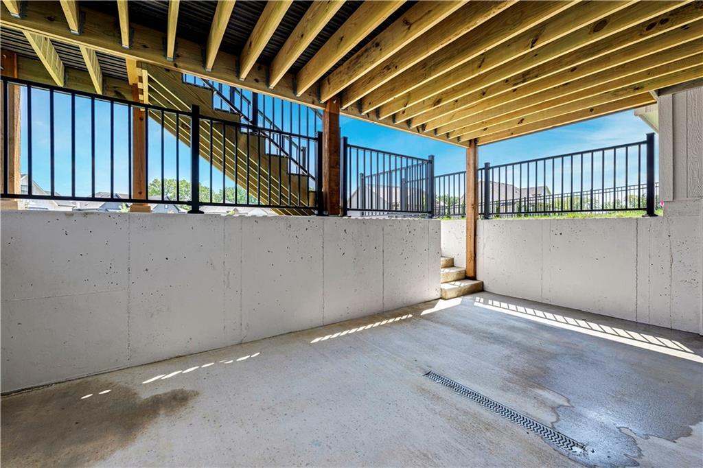 17401 Parkhill Street Property Photo 35