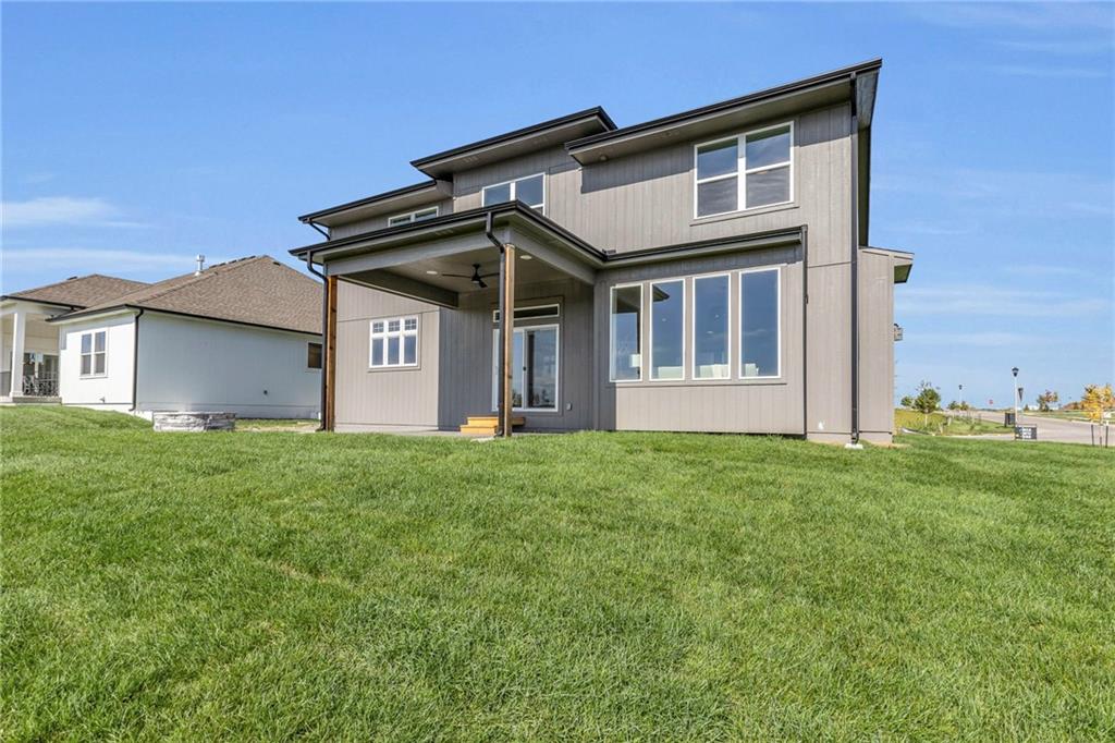17464 W 163rd Place Property Photo 43