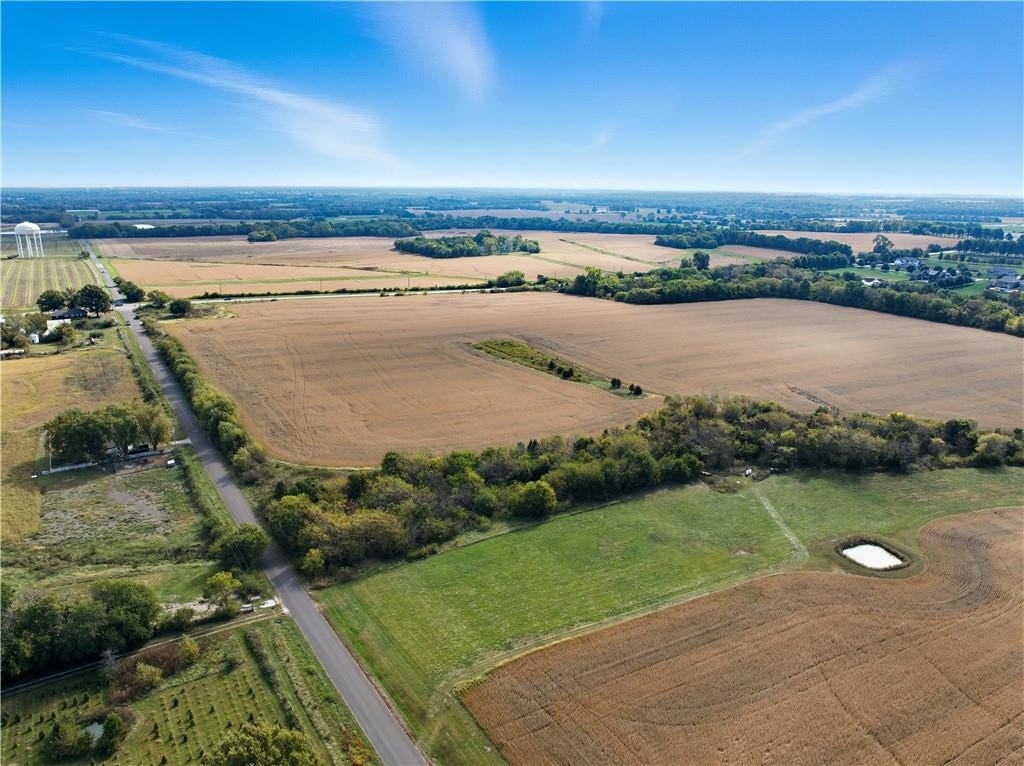 13104 S 7 Highway Property Photo 1
