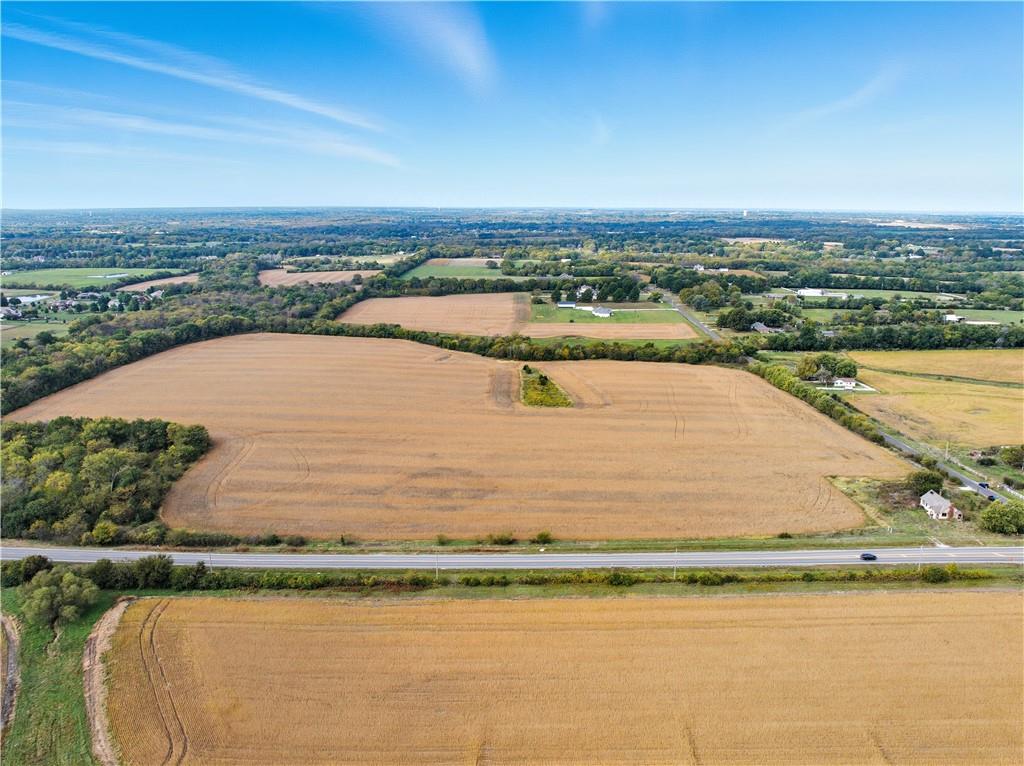 13104 S 7 Highway Property Photo 3