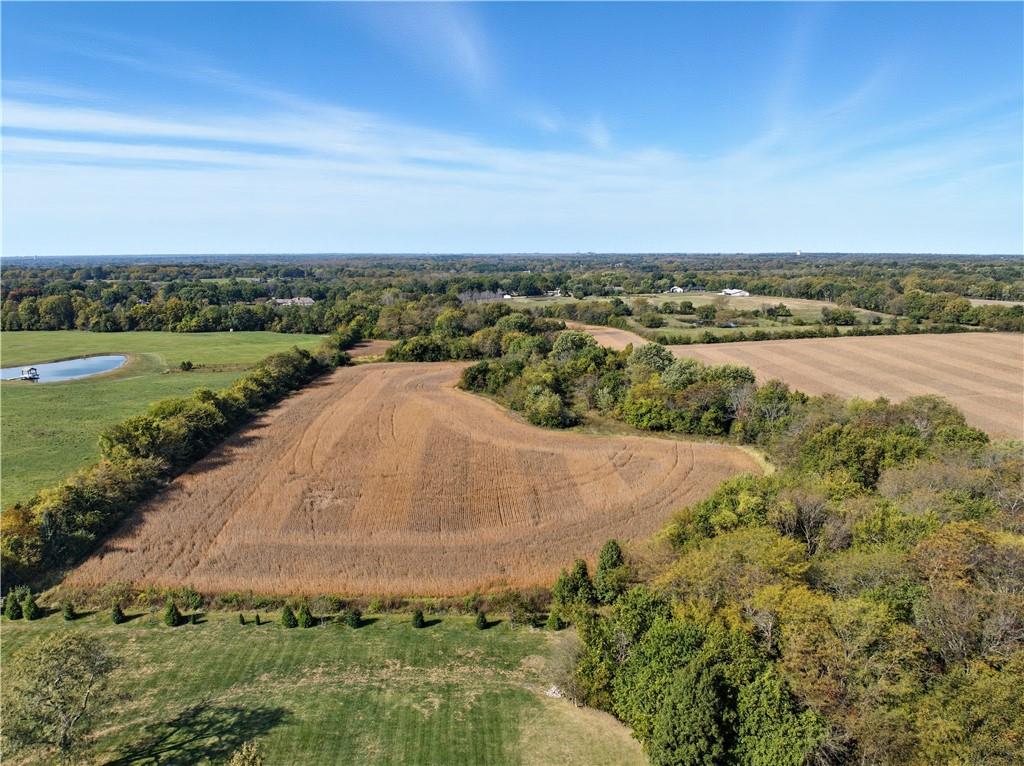 13104 S 7 Highway Property Photo 9