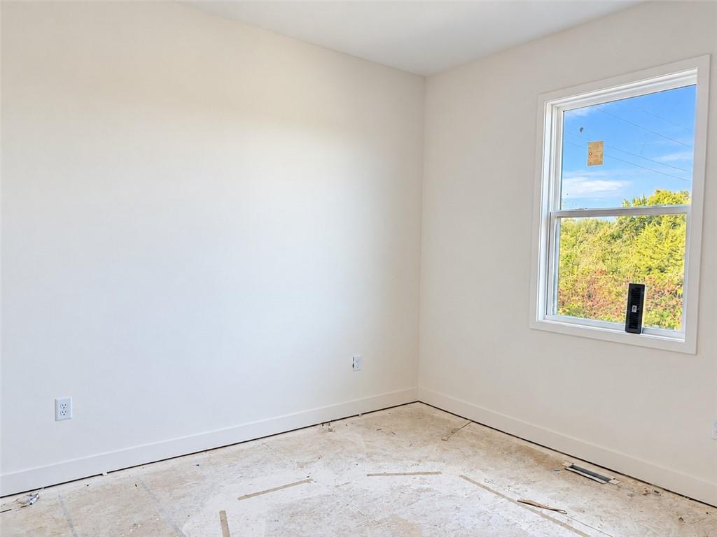 19326 Skyview Lane Property Photo 5