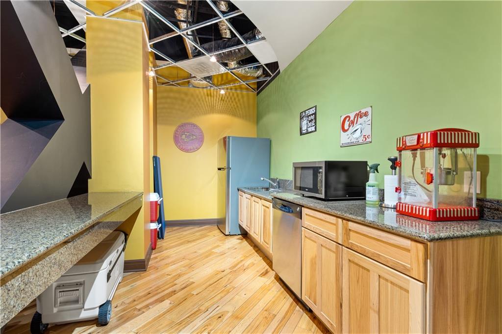 1101 Walnut Street Property Photo 34