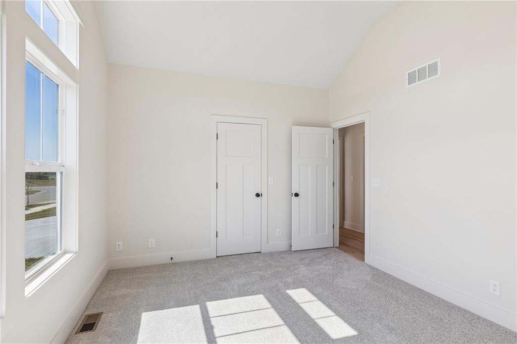 31732 W 164th Terrace Property Photo 20