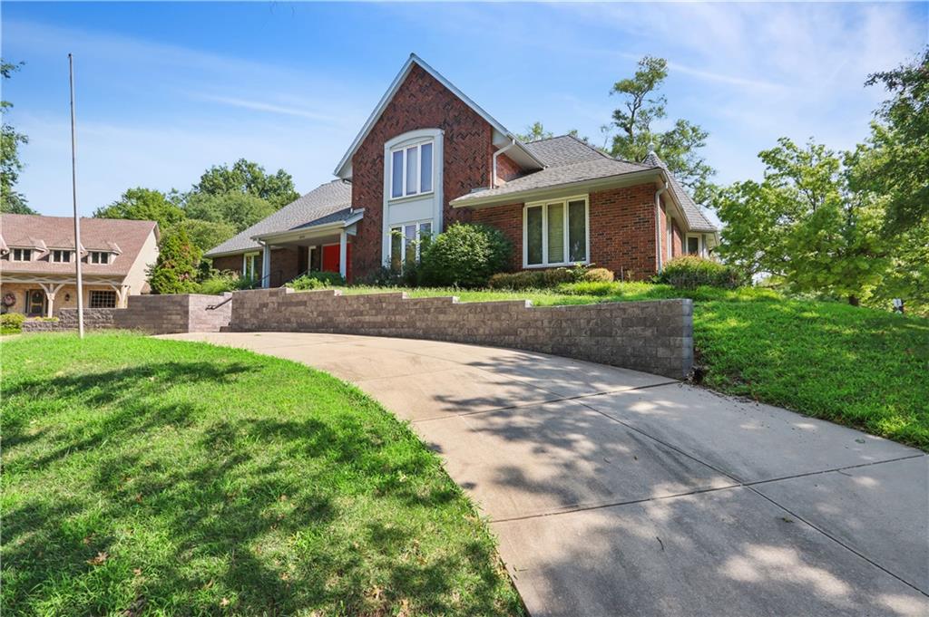 10052 Hemlock Drive Property Photo 3