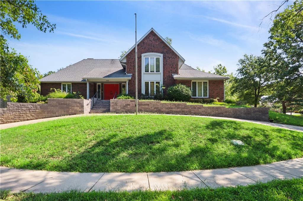 10052 Hemlock Drive Property Photo 4