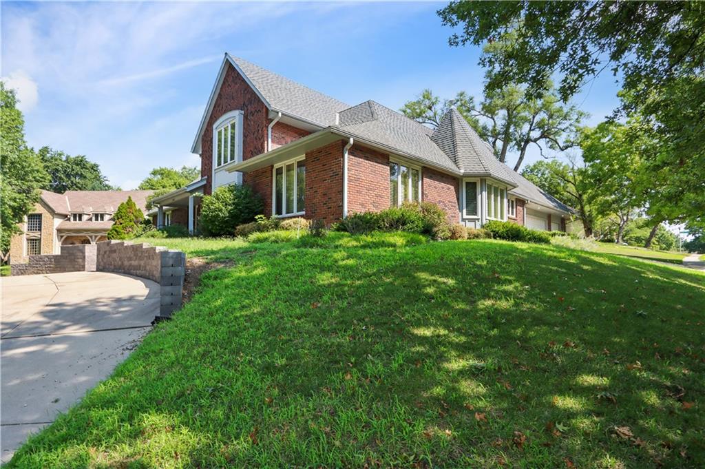 10052 Hemlock Drive Property Photo 6