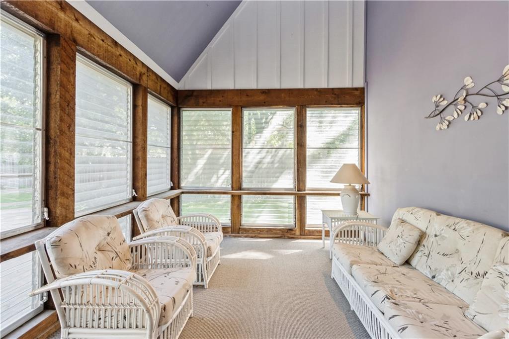 10052 Hemlock Drive Property Photo 23