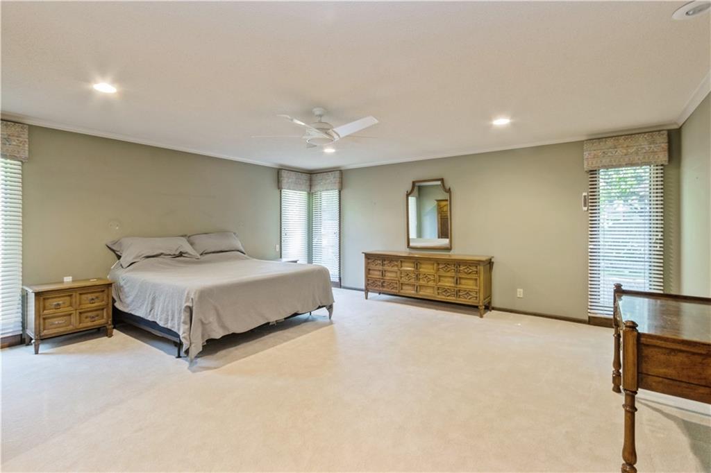 10052 Hemlock Drive Property Photo 25