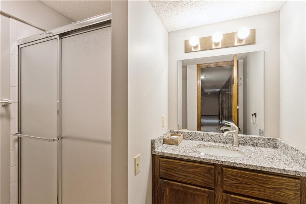 10052 Hemlock Drive Property Photo 35