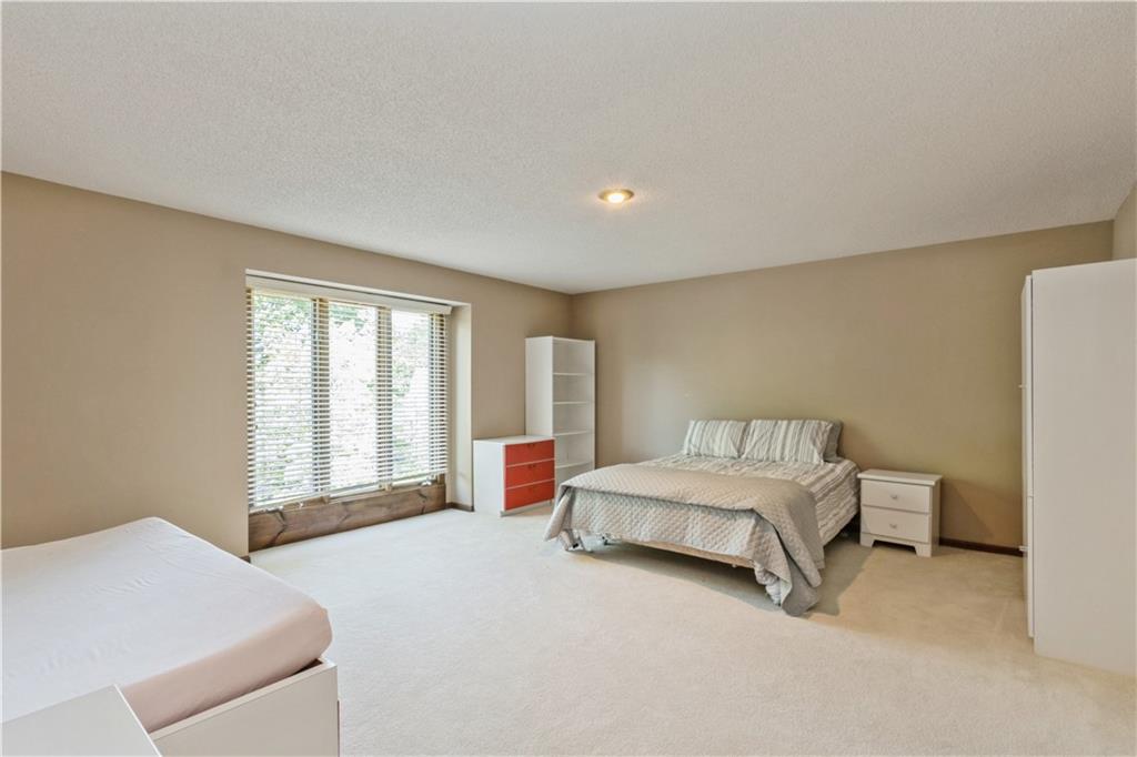 10052 Hemlock Drive Property Photo 36