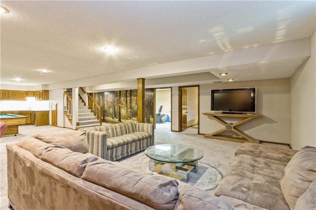 10052 Hemlock Drive Property Photo 43