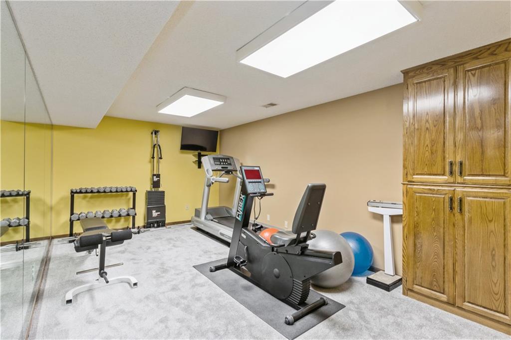 10052 Hemlock Drive Property Photo 45