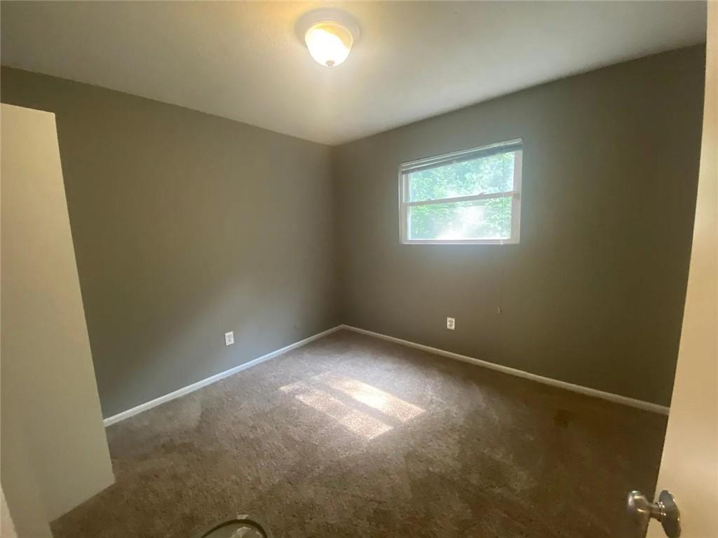 4701 Roe Lane Property Photo 4