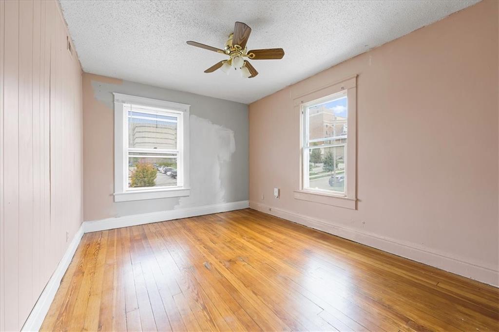 743-745 Tauromee Avenue Property Photo 6