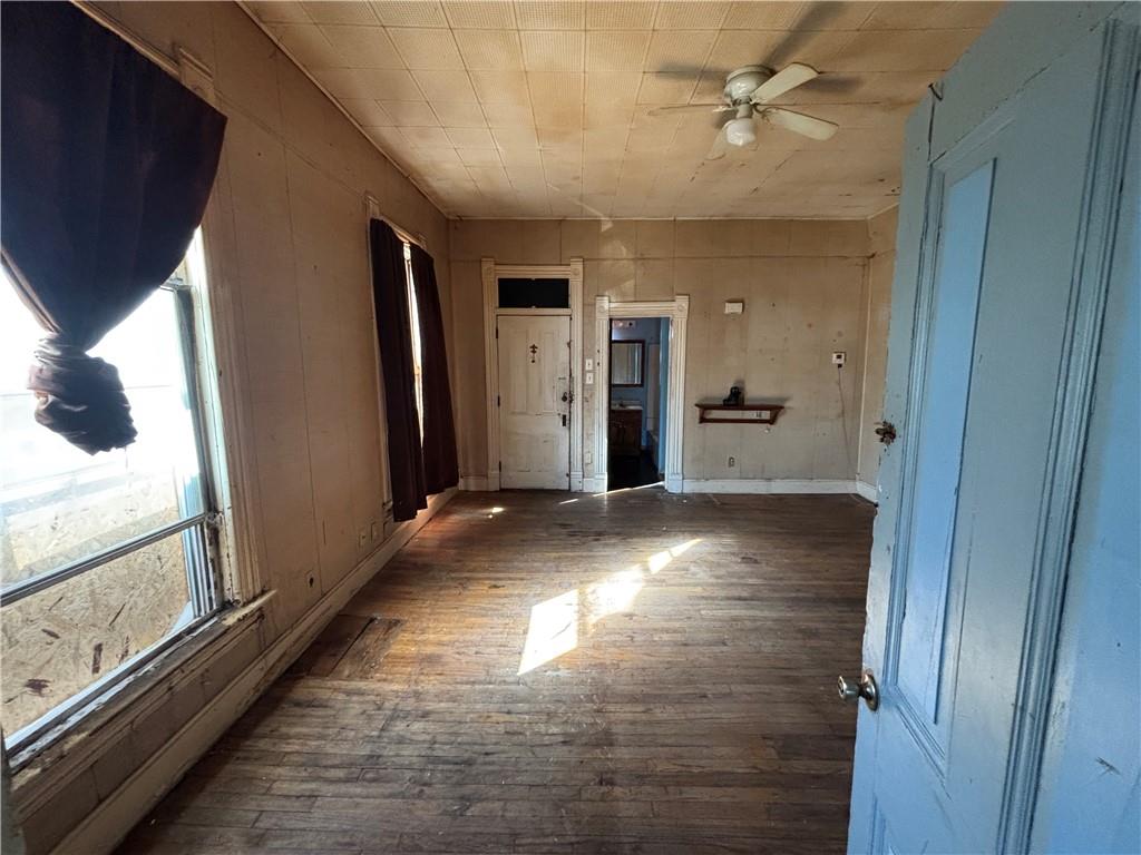 1420 W 37th Avenue Property Photo 10