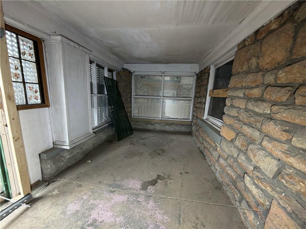 2607 Lockridge Street Property Photo 6